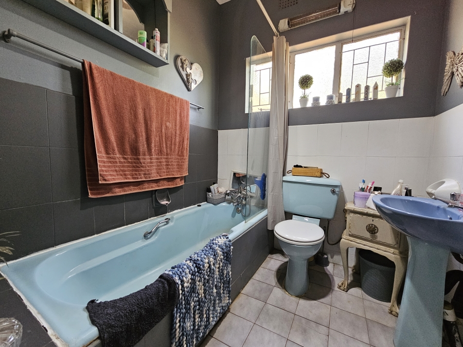 4 Bedroom Property for Sale in Vyfhoek A H North West